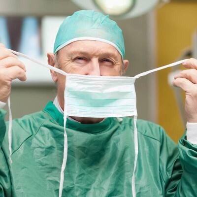 Quality 3-ply Non-woven Tie-on Surgical Face Mask EN14683 Type IIR & ASTM F2100 Compliant with Customizable Size factory